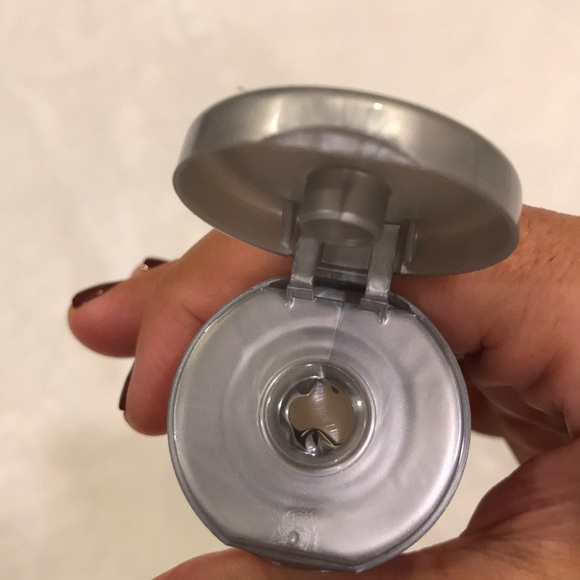 Reclaim with Argireline R total facial cle… - Picture 6 of 10